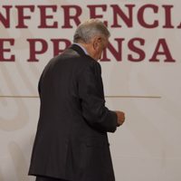 Suman 93 suspensiones contra aplicación de ley eléctrica de AMLO