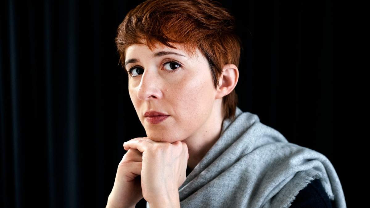 La actriz de doblaje Sarah Elmaleh