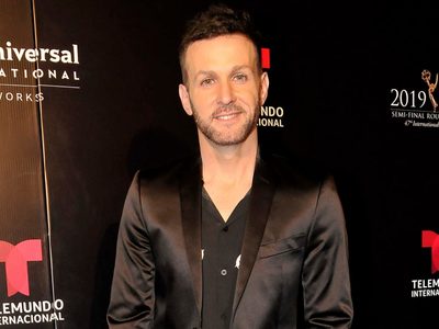 Axel mostró la dulce carita de su bebé en un día muy especial: "Gracias por iluminar a esta familia"