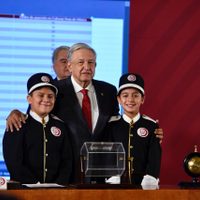 Festival cultural, homenaje a Celso Piña y convivio con aguas frescas, parte de los festejos patrios de AMLO