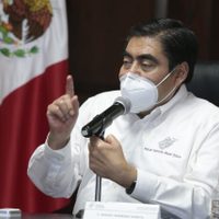 El PAN denuncia a Miguel Barbosa ante el IEE por 'publicidad ilegal”