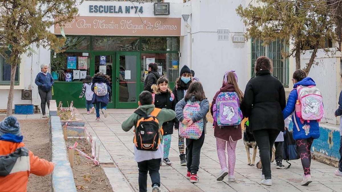 La capacitación busca otorgar herramientas a los docentes. Fuente: (Neuquén Informa).