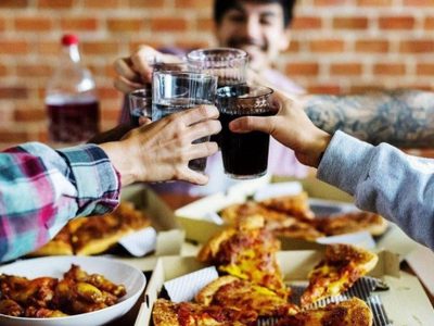 Reuniones sociales: cómo continuará esta medida en Río Negro