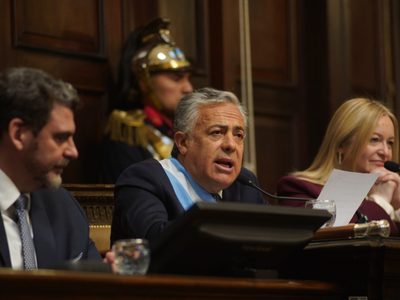 Los 10 "puntos flojos" de Cornejo en su discurso