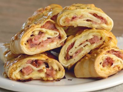 Rollitos de jamón y queso: la receta imperdible para este sábado, para compartir en familia