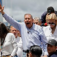 Fiscalía de Venezuela pide orden de arresto contra el candidato opositor González Urrutia