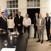 Alivio para los usuarios de la Tarjeta Alimentaria: Fernández modificó los plazos de recarga