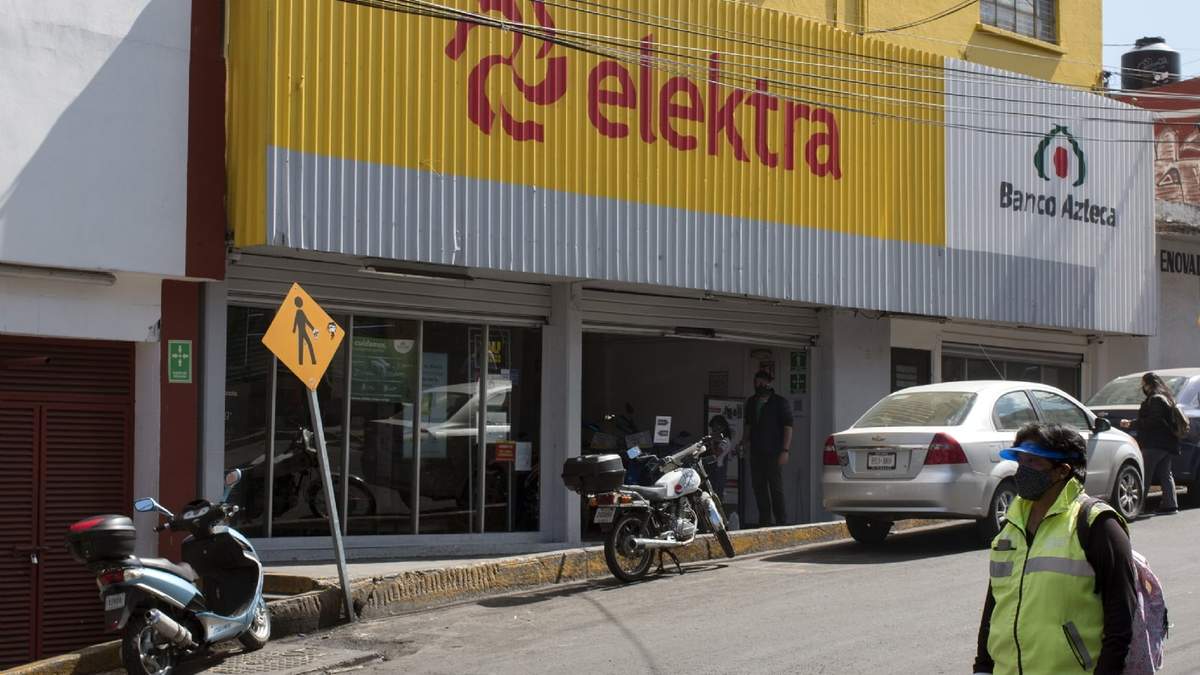 Una sucursal de Elektra y de Banco Azteca