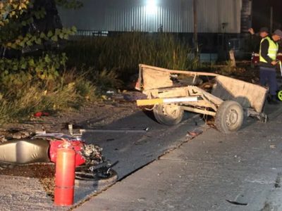 Conductor fue acusado de homicidio porque se desenganchó el carro de su camioneta y mató a un motociclista