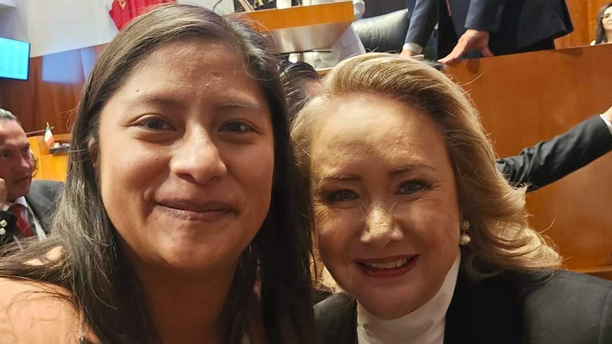 La presidenta de la Comisión de Derechos Humanos y de Justicia del Senado, Celeste Ascencio, con la ministra Yasmín Esquivel Mossa