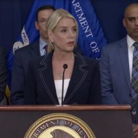 “El Mayo” Zambada morirá en prisión, celebra Pam Bondi: “Su reinado de terror terminó”