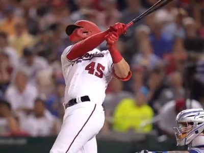 Joey Meneses debuta con jonrón y victoria en las Grandes Ligas
