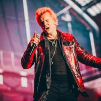 De cara al regreso de Billy Idol a México, el rockero lanza reediciones en vinilo