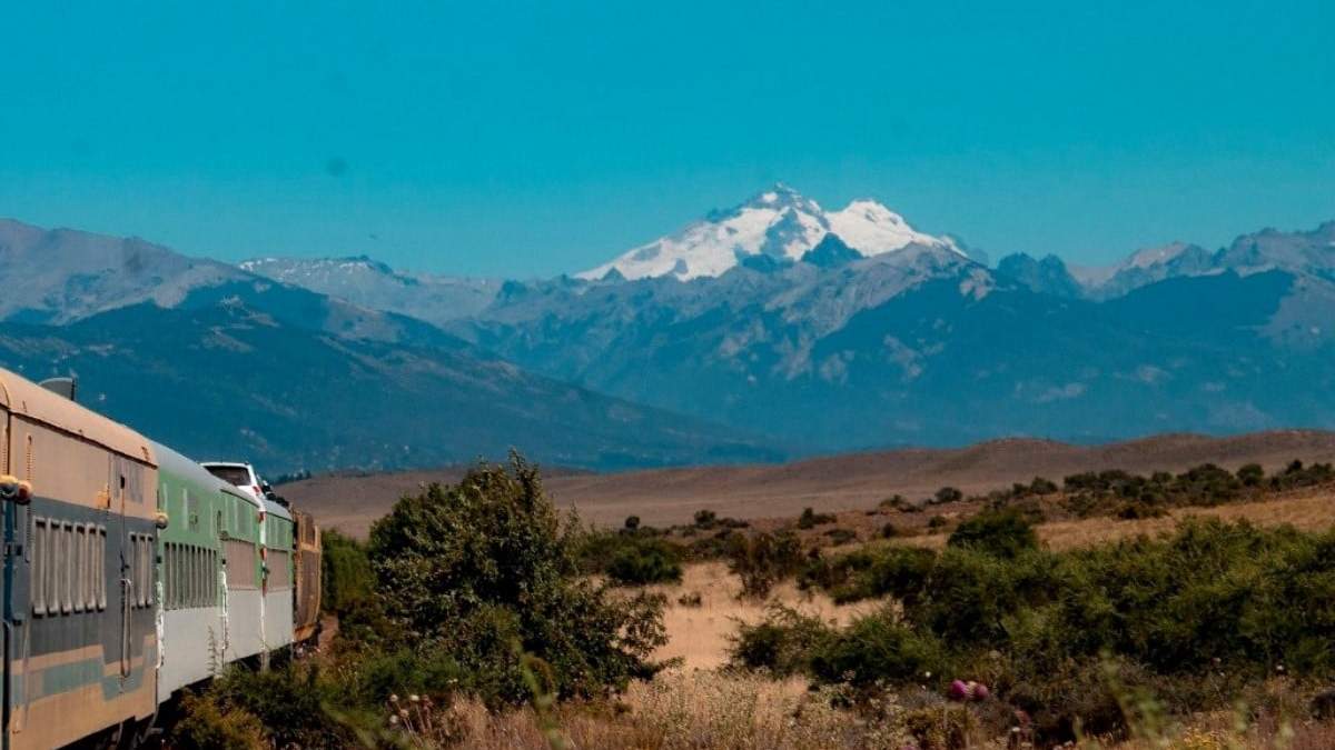 Volver a recorrer la estepa de Río Negro, en tren. Fuente: (Instagram)