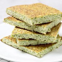 Nunca más tires los tallos de brócoli: prepará estos deliciosos pancitos sin amasar y usando 2 huevos