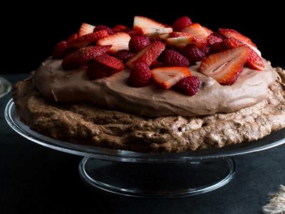 Pavlova de chocolate: preparate para los aplausos con esta receta gourmet que es muy fácil de hacer