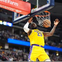 LeBron James rompe otro récord en la NBA y supera a Kareem Abdul-Jabbar