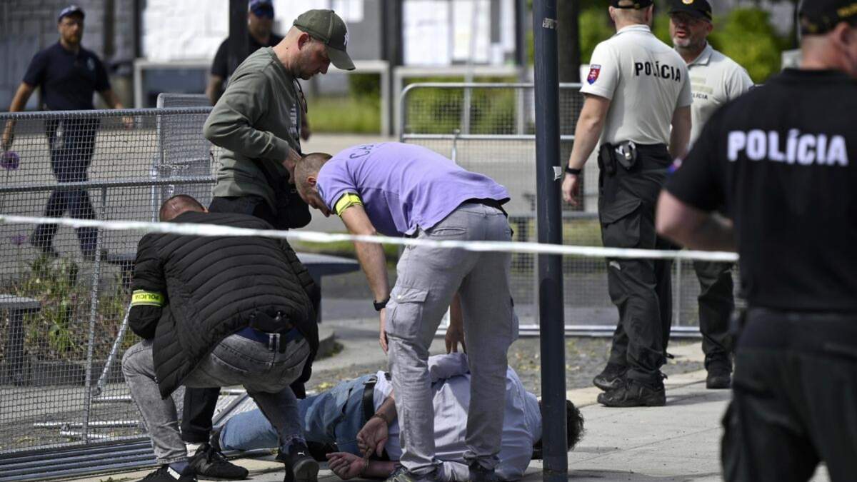 Detenido, acusado del tiroteo que causó heridas graves al primer ministro de Eslovaquia, Robert Fico