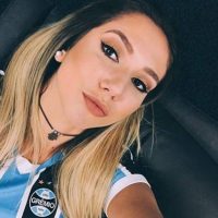 ¡Oh garota! La selfie para el infarto de Carolina Portaluppi en apretado bikini ¡No vas a dejar de verla!