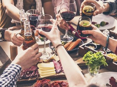 Reuniones sociales: una localidad neuquina las volvió a rehabilitar