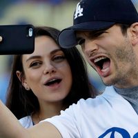 ¡GENIOS! Ashton Kutcher y Mila Kunis lanzaron al mercado algo que vas a querer tener todos los días
