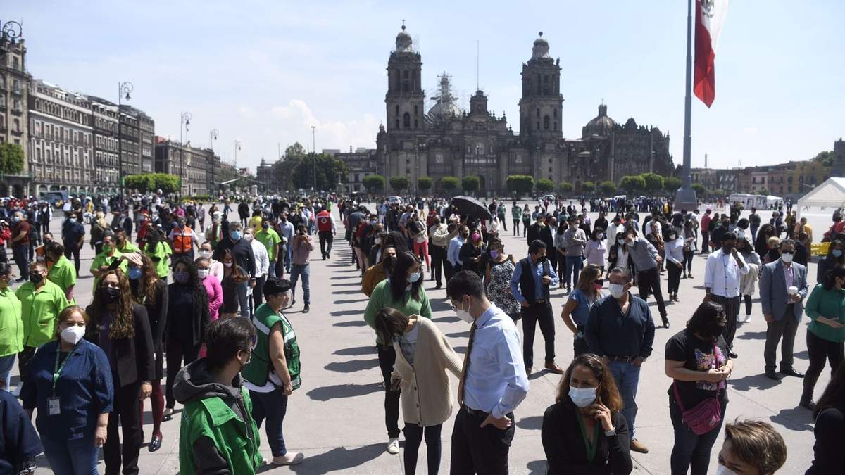 Confusión y desinterés durante el primer simulacro nacional del año en el zócalo