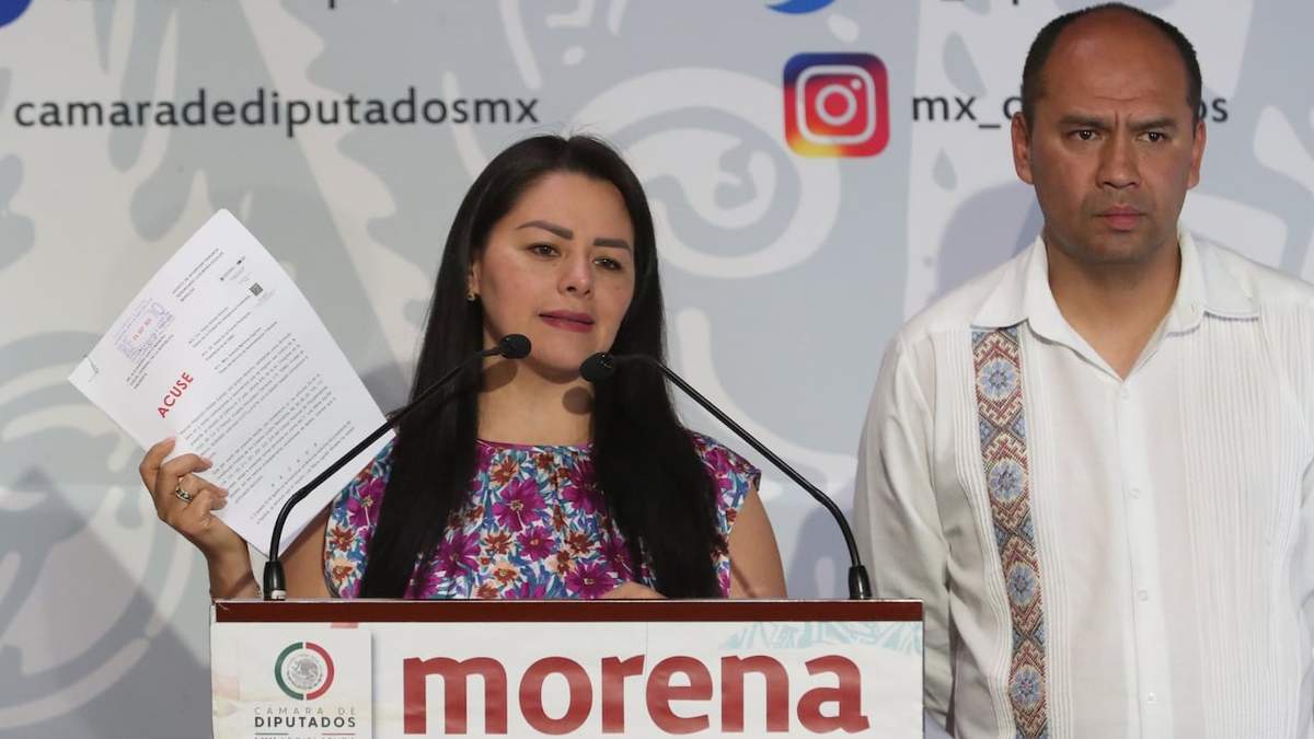 Lidia Pérez Bárcenas y Alejandro Robles Gómez