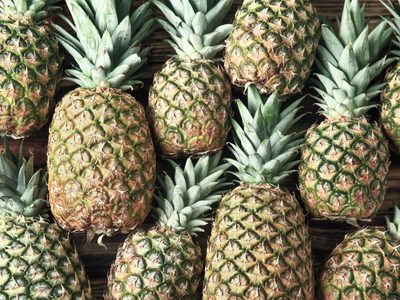 Sin semillas y muy fácil: el truco de los jardineros para cultivar tu propia planta de ananá en casa