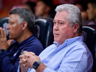 Rayados despide a Víctor Manuel Vucetich