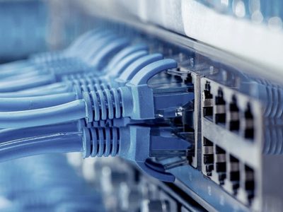 Pese a las prohibiciones, empresas de telecomunicaciones anunciaron subas