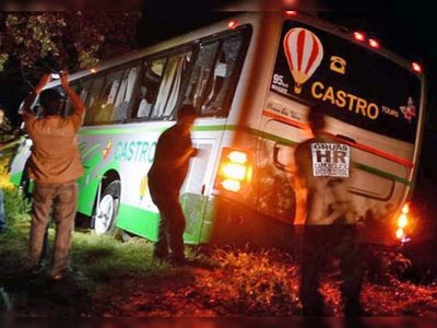 La noche de Iguala: Cien balazos en 10 minutos contra el autobús de Los Avispones