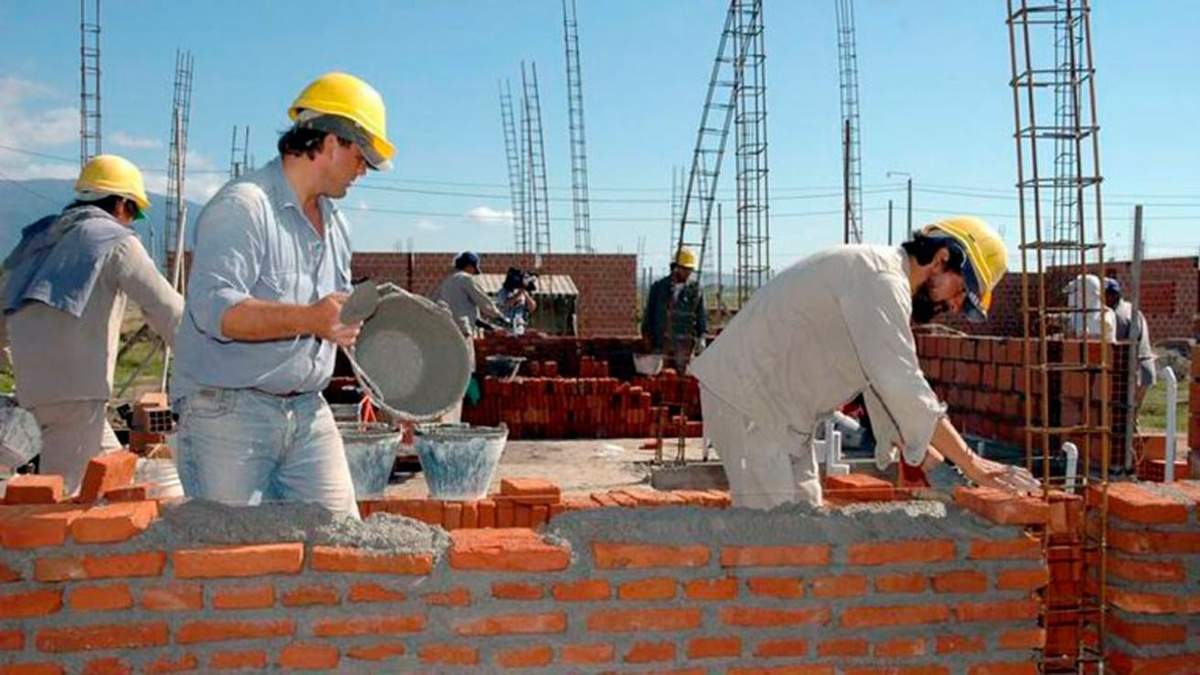 A partir de este lunes vuelve la obra privada en la provincia de Neuquén. Fuente: (Facebook)