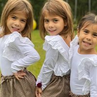 “Las Trilli terremoto”: el nuevo desafío de Cinthia Fernández y sus hijas que desató carcajadas