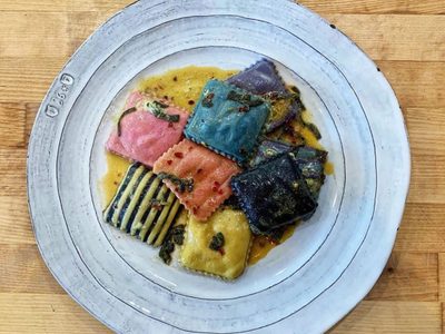 Las pastas multicolor que son éxito en Instagram