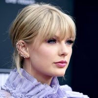 Taylor Swift dio detalles sobre las grandes estrategias de las discográficas