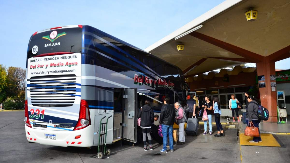 Córdoba reabrió sus fronteras a los colectivos de larga distancia. Fuente: (Twitter)
