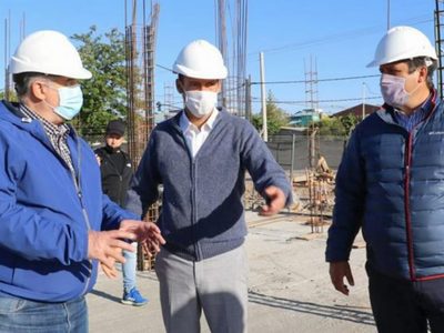 Importante recorrida de Omar Gutiérrez y Mariano Gaido por una obra clave