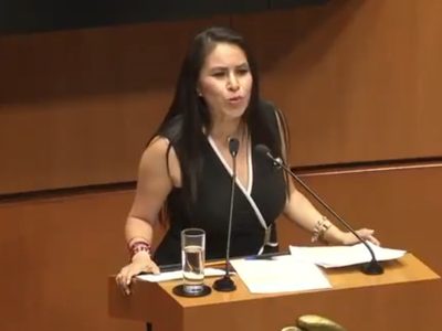 Senadora dice que en Morena sí se saben las frases de Benito Juárez, y lo cita mal (Video)