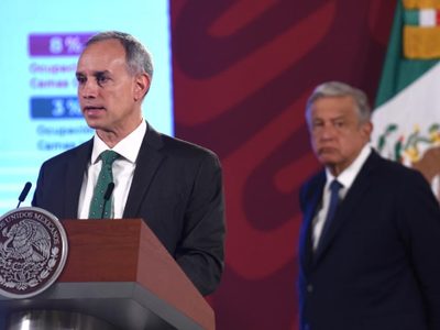 López-Gatell presume cinco semanas de “reducción continua" de contagios y muertes por covid-19