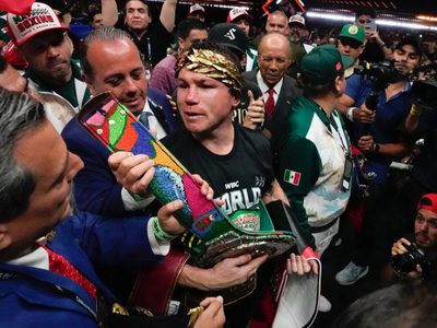 Canelo Álvarez truena contra reportero: "si quieres tú haz la pelea" (Video)