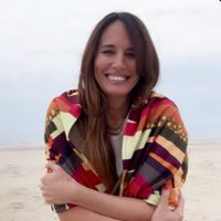 Carolina Prat enseña cómo sacarle provecho a la prenda que más vas a usar en primavera y seguro tenés en tu placard