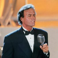 ¿Cuáles son las heridas por cicatrizar que tiene Julio Iglesias?