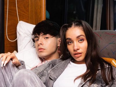 Rusherking y María Becerra se animaron a lo desconocido en su nueva colaboración, "Antes de ti"