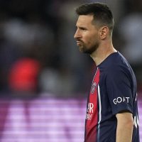 Messi se despide de París entre abucheos durante su último partido con el París Saint Germain