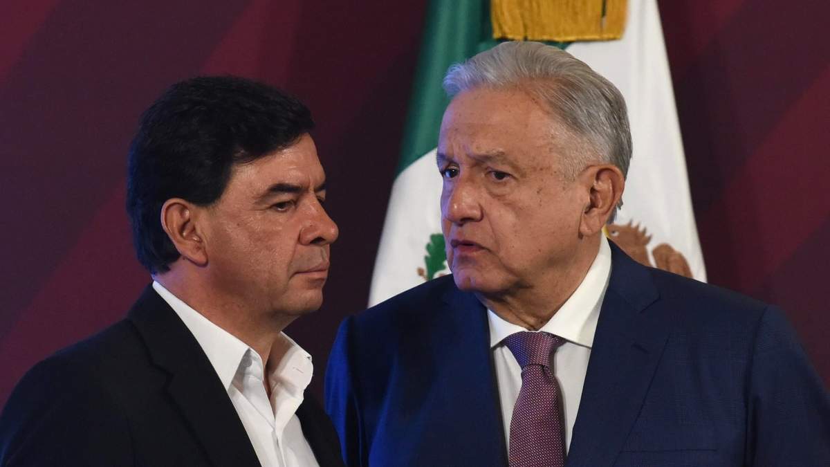 Jesús Ramírez Cuevas, vocero de Presidencia, y el presidente Andrés Manuel López Obrador