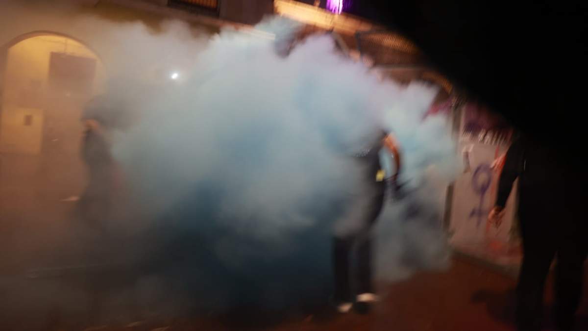 Policías estatales recibieron con gas pimienta a manifestantes en marcha del 8M en Yucatán