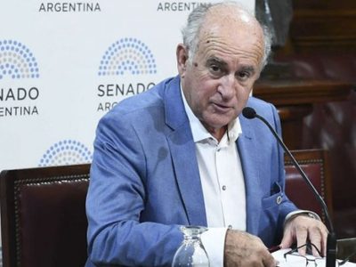 Un diputado de la oposición denunció a Oscar Parrilli