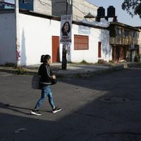 Una mujer gobernaría México mientras millones siguen en la sombra como empleadas domésticas