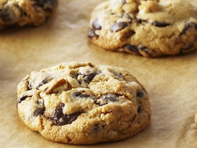 Si te sobraron galletitas de distintos paquetes y se humedecieron, no las tires: hacé esta receta y aprovechalas