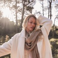 Elevá un outfit con piezas clave: Nicole Neumann redefine el street style con un look urbano lleno de texturas